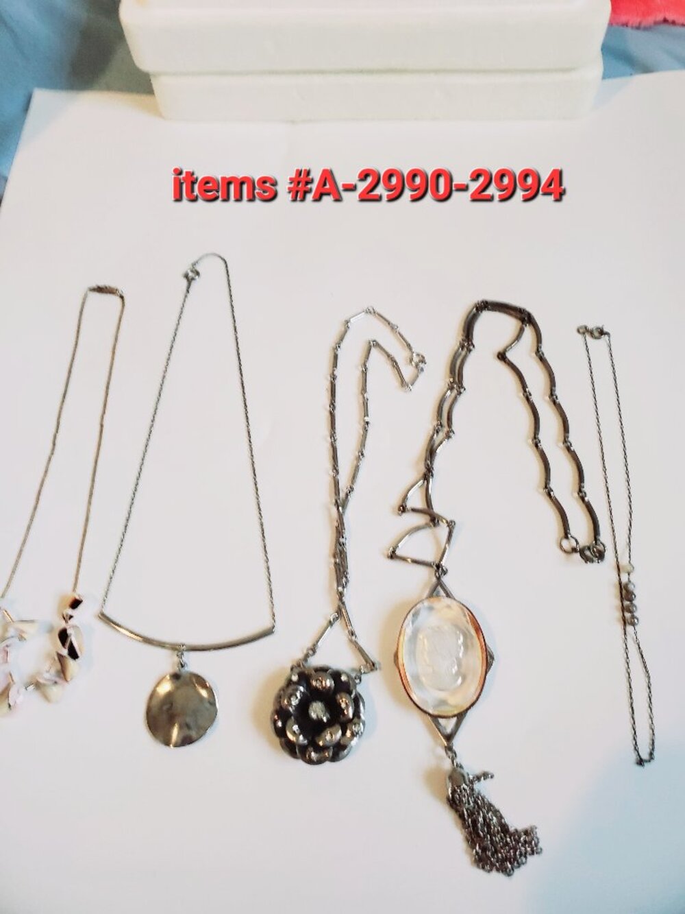 5 Necklaces, items # A -2990-2994,. wt. 72 grams.